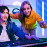 Bukan Cuma Pemain: 10 Kontribusi Besar Coach dan Analis untuk Kemenangan Tim Esports